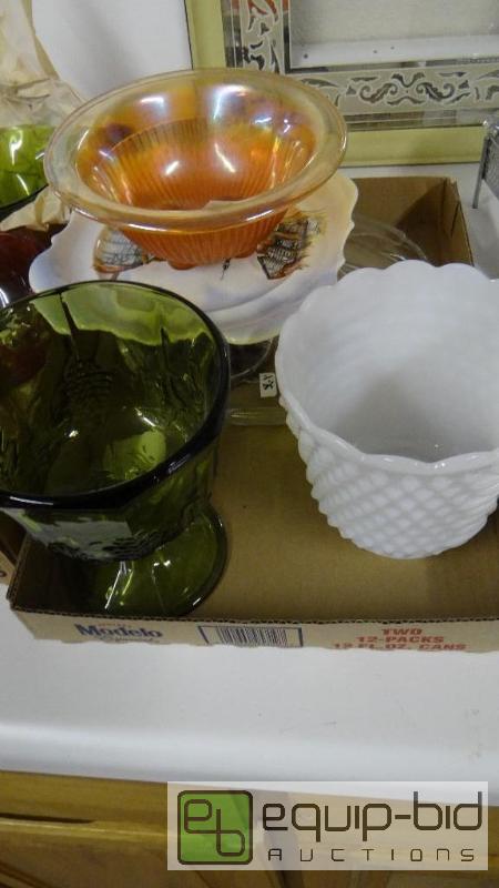 lot 546 image: Lot of various glassware and misc....