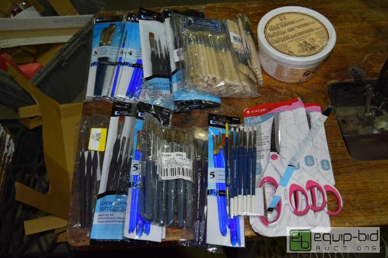 lot 1317 image: Large Lot of Loew Cornell Brushes Singer Sewi...