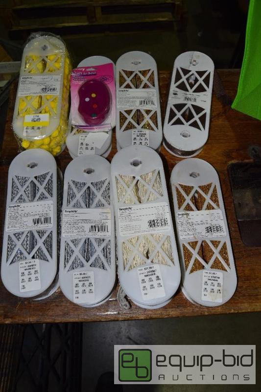 lot 1318 image: Simplicity Decorative Ribbon and trim Sells r...