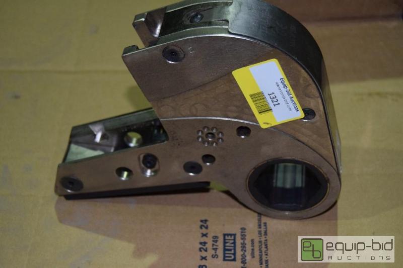 lot 1321 image: HYTORC Stealth 4 Large Hydraulic Torque wrenc...