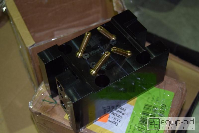 lot 1323 image: 2 Qty SU-matic&nbspLLS-1&quot-2-R Tool Hold...