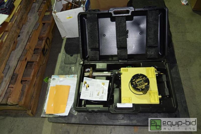 lot 1327 image: MMC Portable ClosedGas-Tight Gauging and Sam...