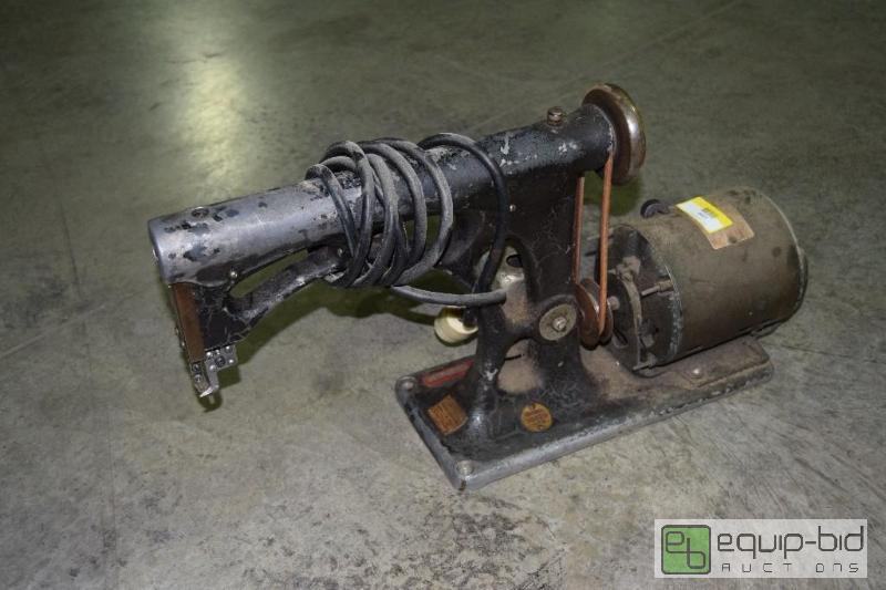 lot 1330 image: Western Lining Trimmer Model C No. 62 Operati...