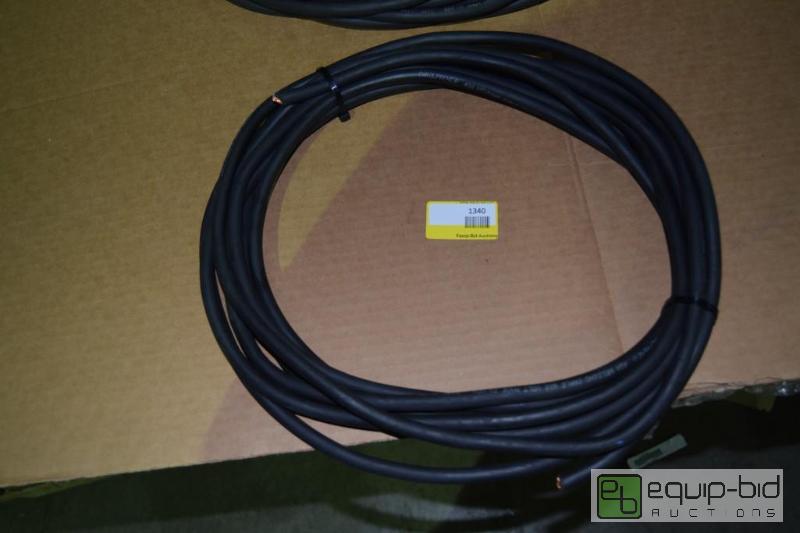lot 1340 image: New 4GA Welding Cable 600 volt 25ft...