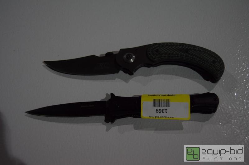 lot 1369 image: 2 new folding knives&nbsp...