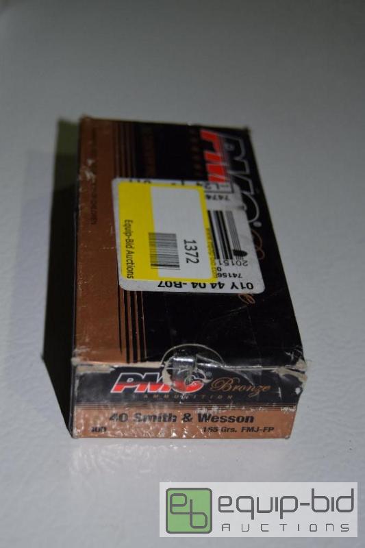 lot 1372 image: 50 rounds of 40 S&ampW...