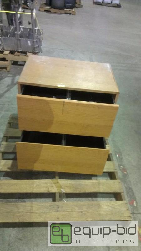 lot 1578 image: Wood 2 drawer file cabinet...