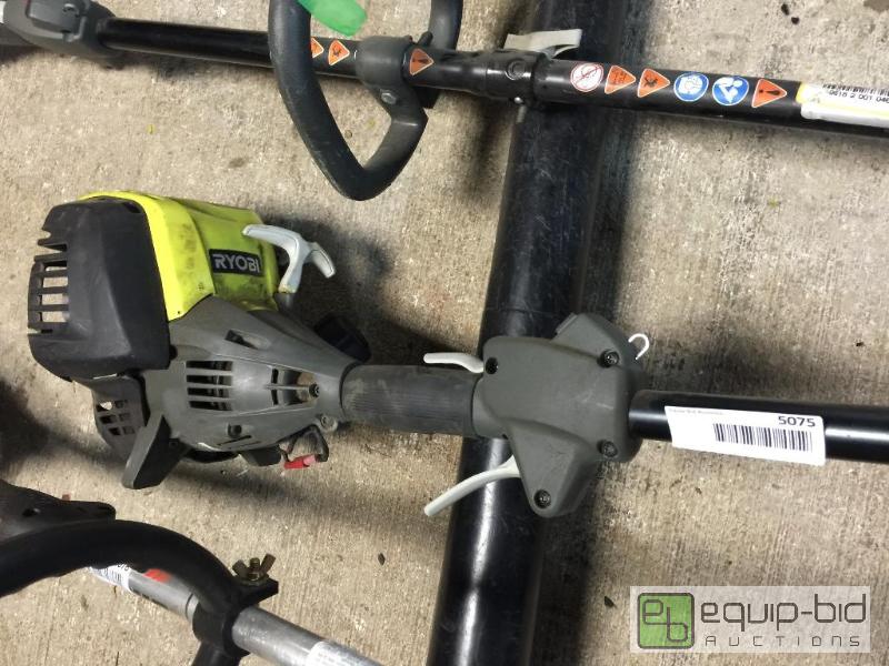 lot 5075 image: 4-Cycle 30 cc Attachment Capable Straight Shaft Gas Trimmer