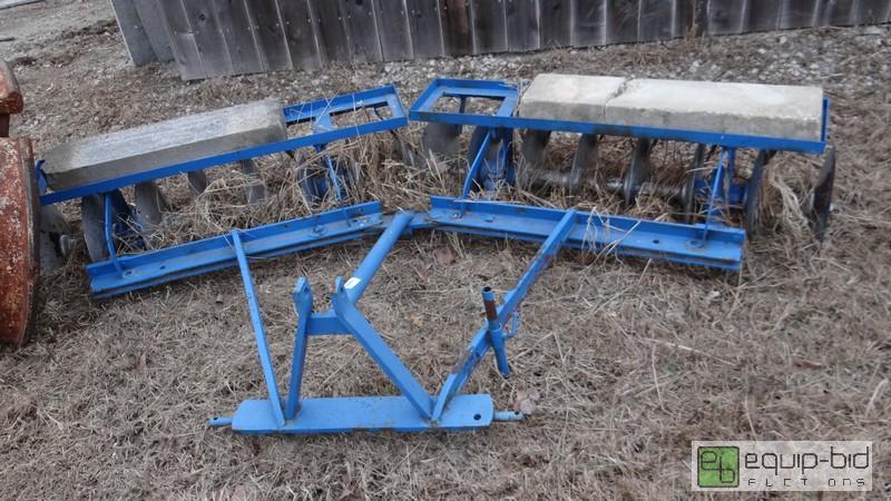 lot 1004 image: 8.5Ft Disc Attachment