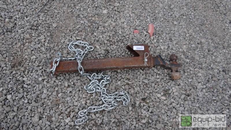 lot 1021 image: Bucket Mount Receiver