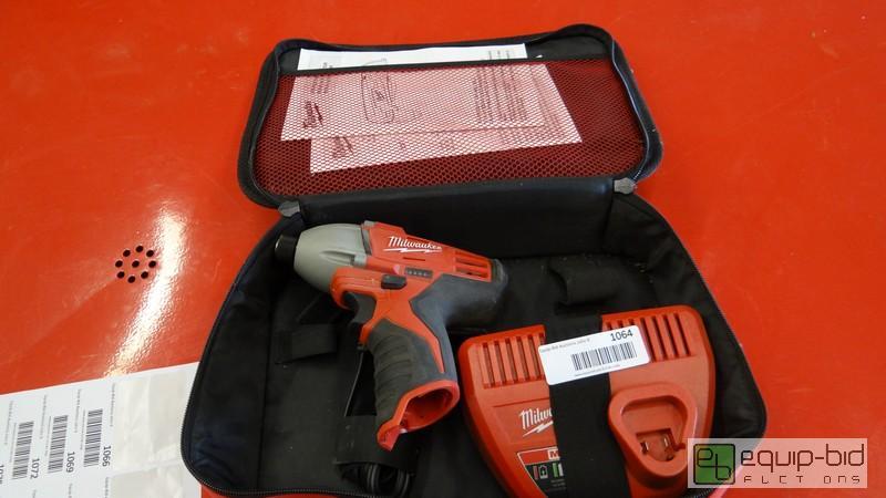 lot 1064 image: Milwaukee 12Volt Impact Driver And Copper Pipe Cutter
