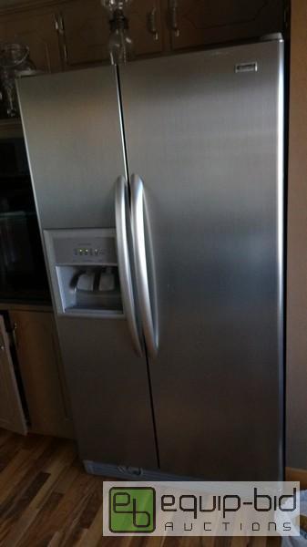 lot 1113 image: Kenmore Coldspot 2 Door FridgFreezer