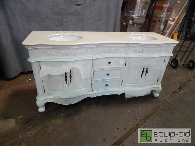 lot 2450 image: Silkroad Exclusive Vanity