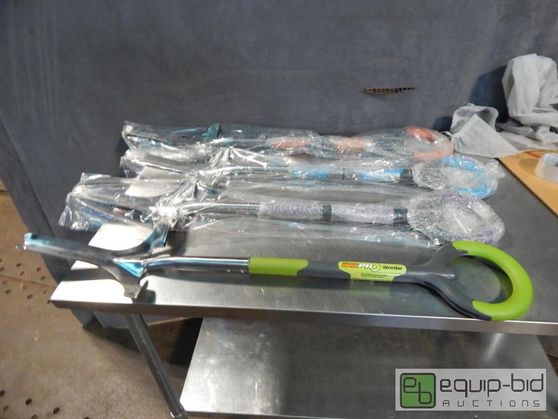lot 2482 image: Lot of Radius Garden NRG Pro Weeder