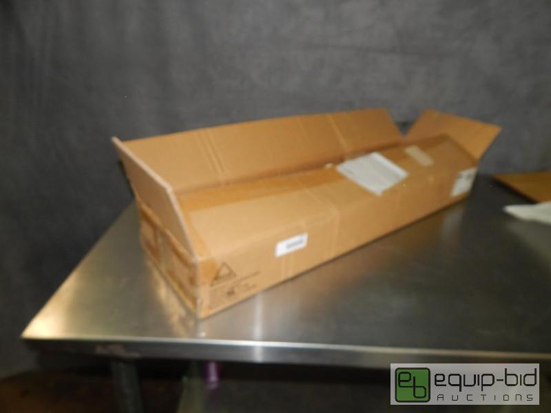 lot 2497 image: Luma Pro Lumiere LED Dock Light
