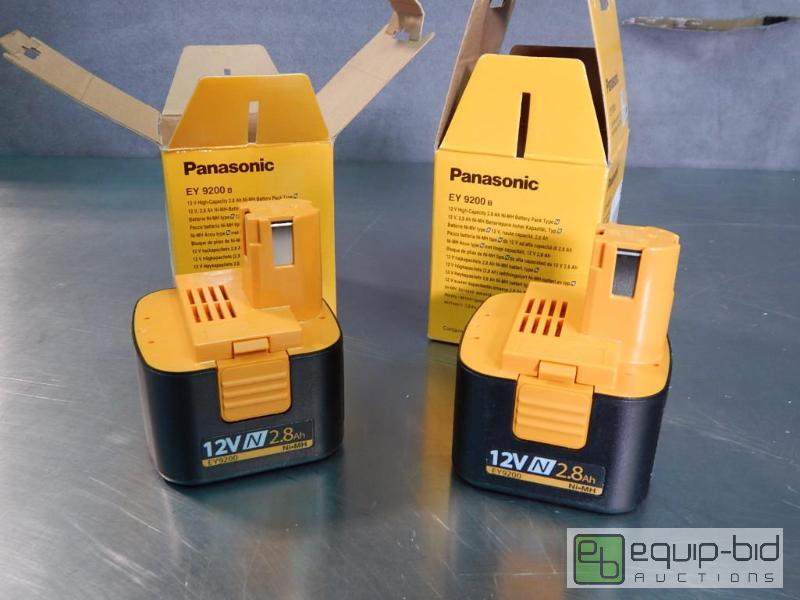 lot 2518 image: Panasonic Batterys