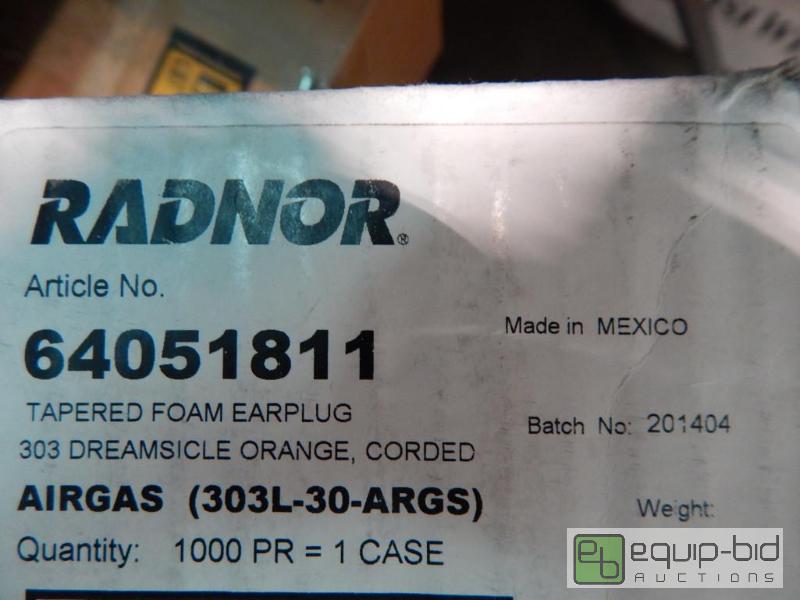 lot 2588 image: Lot of Radnor Tapered Foam Earplugs