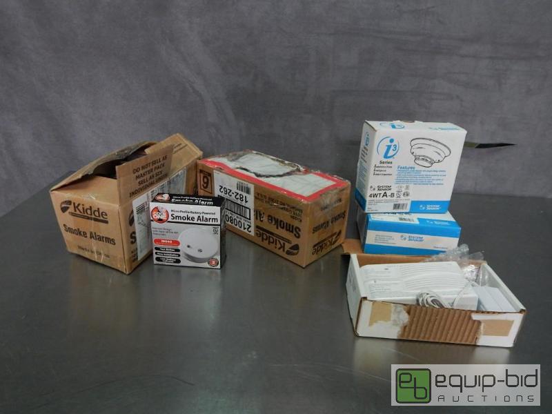 lot 2596 image: Lot of Smoke Alarms