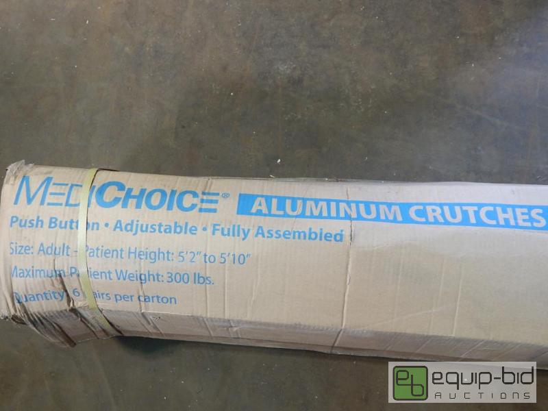 lot 2722 image: MediChoice Aluminum Crutches