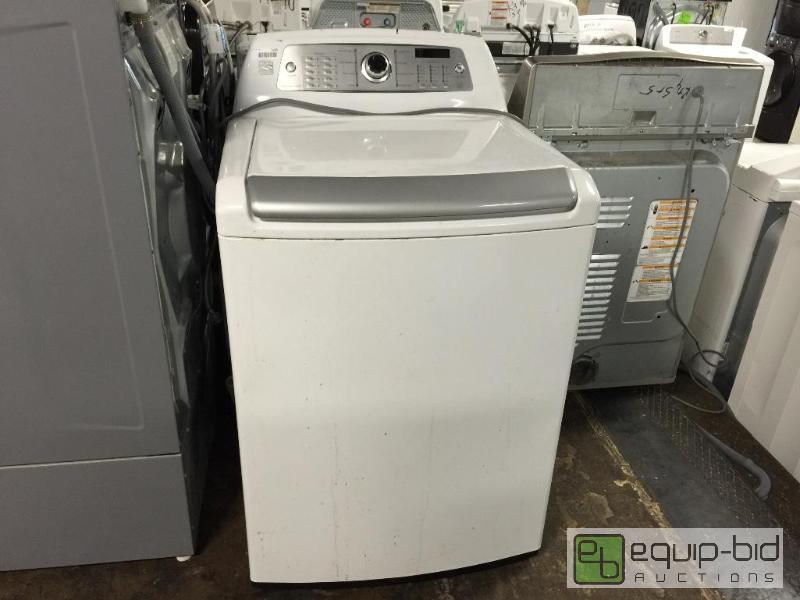 lot 5205 image: Kenmore Elite 4.7 cu. ft. High-Efficiency Top-Load Washer - White