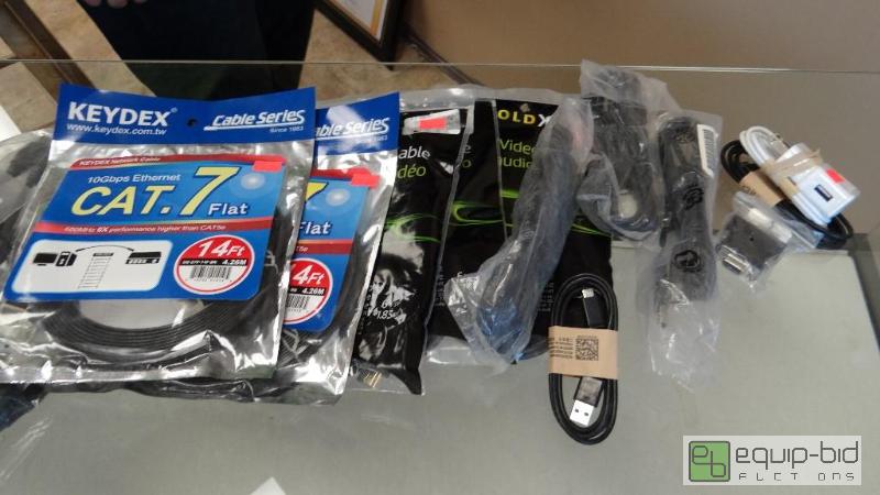 lot 176 image: Large Lot of Audio & Video Cables