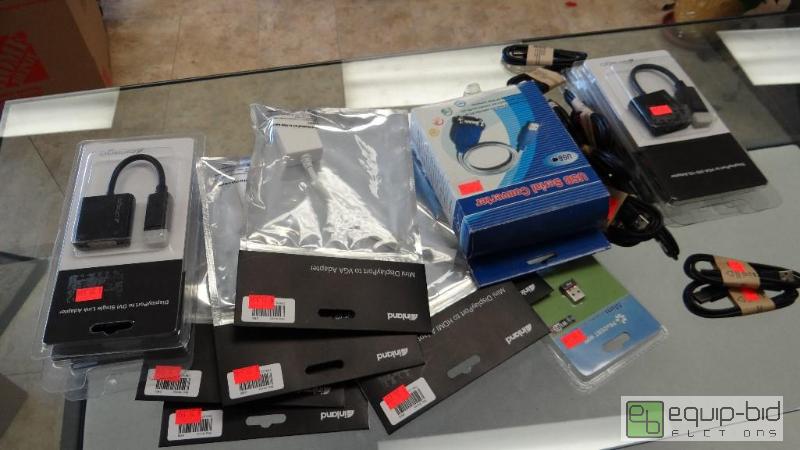 lot 187 image: Large Lot of Misc.Serial Converters, Display Ports