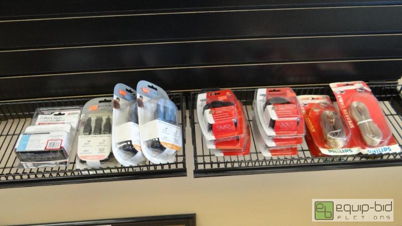 lot 188 image: Lot of Speaker Wire & USB Adapter Kits
