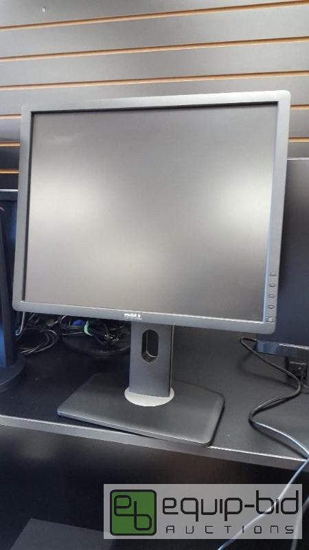 lot 3110 image: Dell LDC Monitor