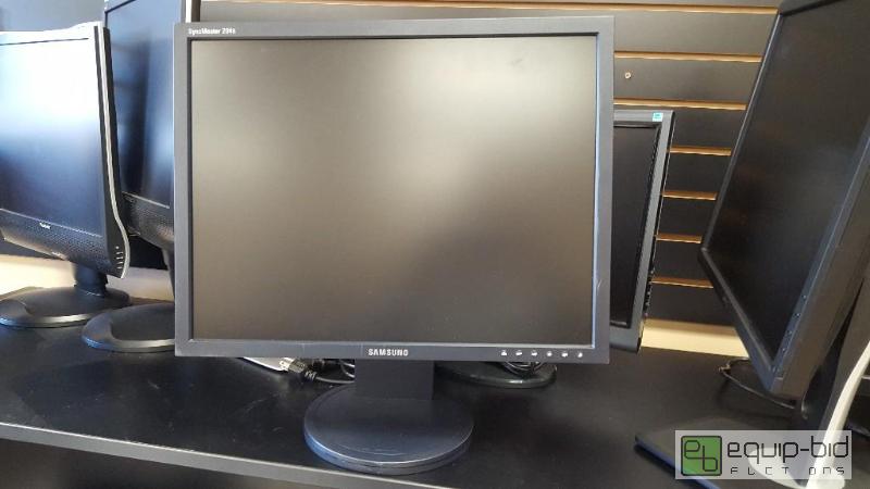 lot 3111 image: Samsung LCD Monitor