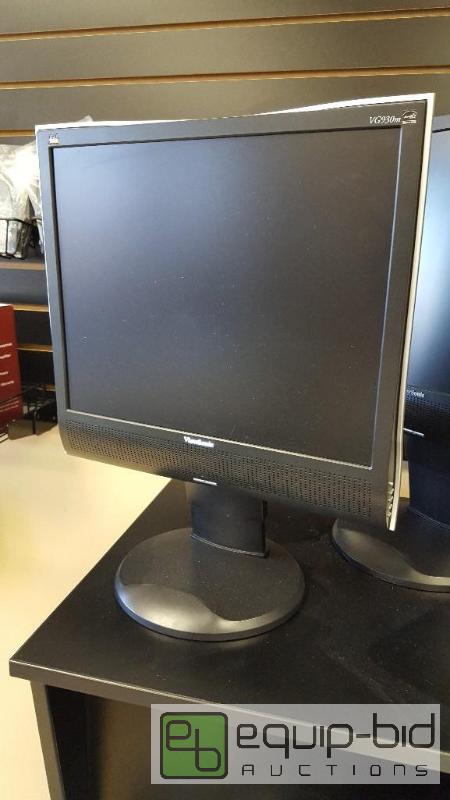 lot 3115 image: Dell LCD Monitor