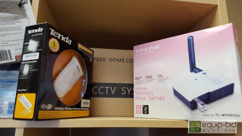 lot 3133 image: TP Link Wireless Router w Tenda Usb Adapter