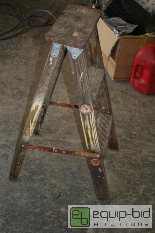 lot 2030 image: Step ladder 34&quot tall...