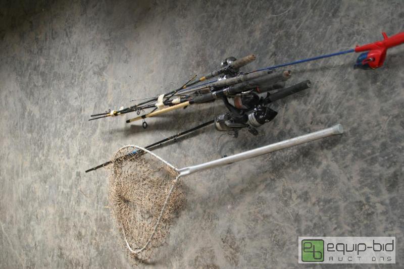 lot 2036 image: Misc rods &amp reels. 2 Zebco 33,  Shakespe...
