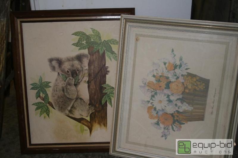 lot 2041 image: 2 pictures with frames both 18x24...