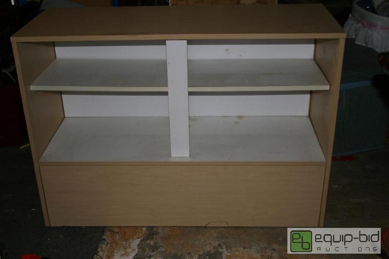 lot 2052 image: Display shelf 4 long 18&quotdeep 34&quot t...