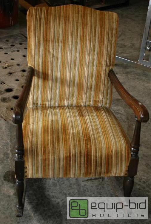 lot 2088 image: Antique rocking chair...