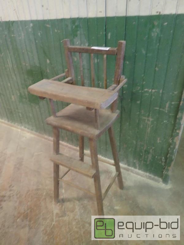 lot 2696 image: Decorative Classic Wood Crafted Baby High Chair