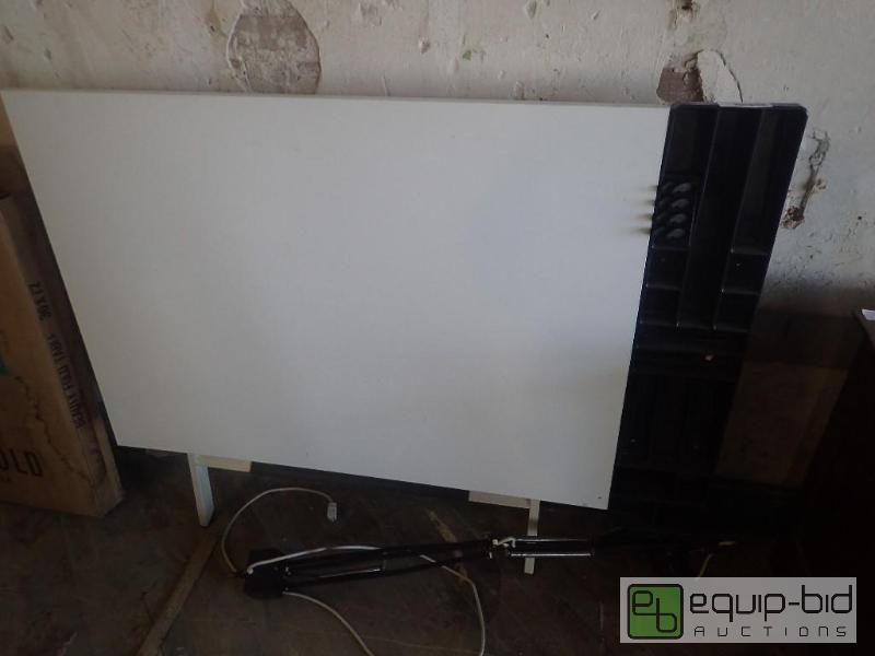 lot 2711 image: Dry Erase Baord w Mounted Light And Side Storage