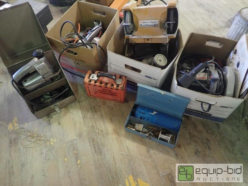 lot 2762 image: Large Lot of Older Electric Drills Saws And Grinder
