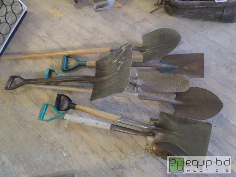 lot 2770 image: Large Lot of Misc Shovels