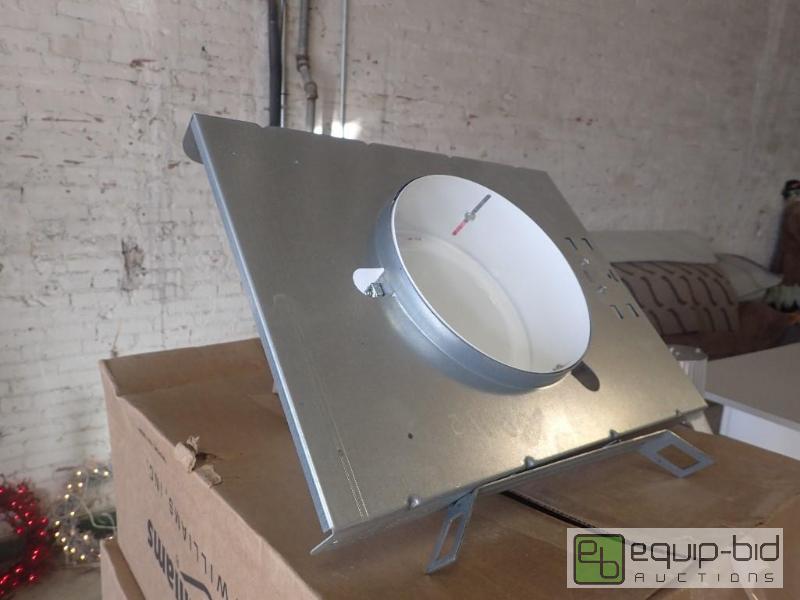 lot 2788 image: Large Lot of Hung Lighting Units