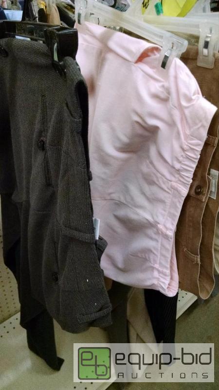 lot 3227 image: 25 pcs Various womens clothing, may include p...