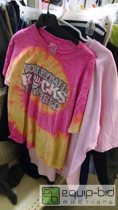 lot 3230 image: 30 pcs Various womens clothing, may include p...