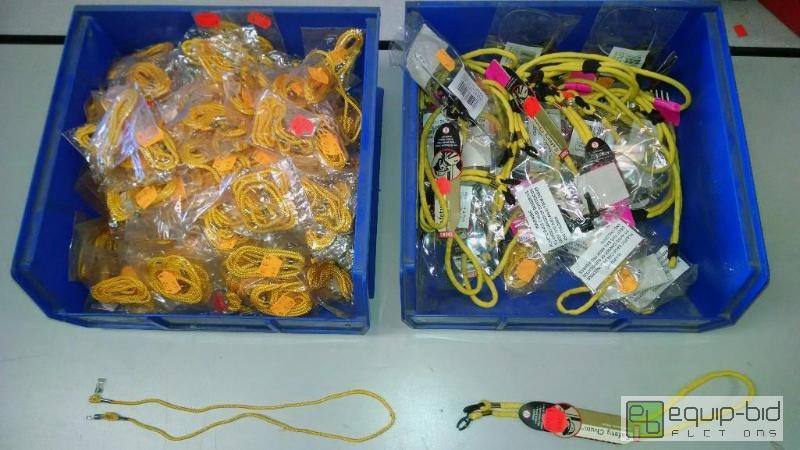 lot 4071 image: Approx 280 pcs eyeglass holders for safety gl...