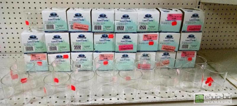 lot 4107 image: Qnty 45 pcs glass lantern globe fits american...