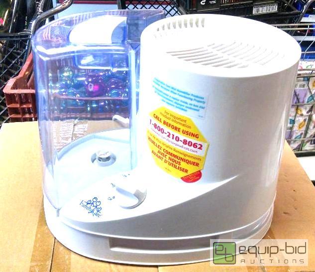 lot 4255 image: Qnty 4pcs Holmes Family Care Cool Mist Humidi...