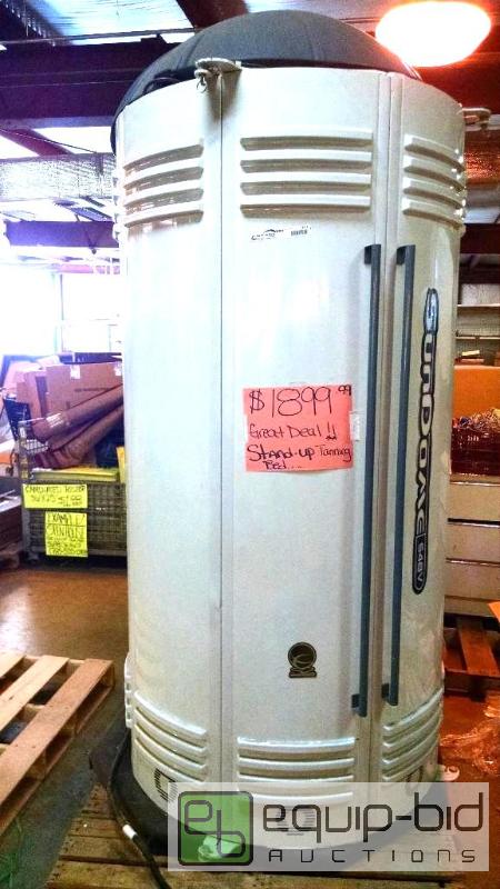 lot 4277 image: Sundome stand up tanning booth model E548V se...