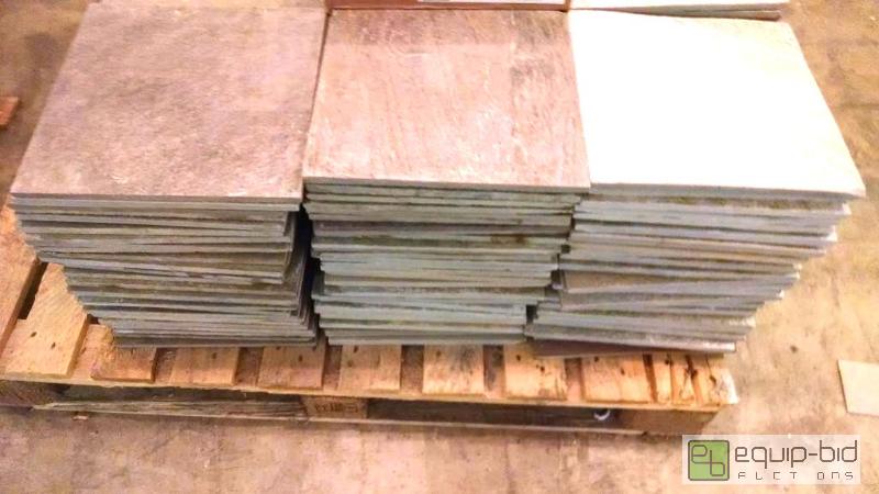 lot 4280 image: Approx 90 pcs assorted slate and quartz tile ...