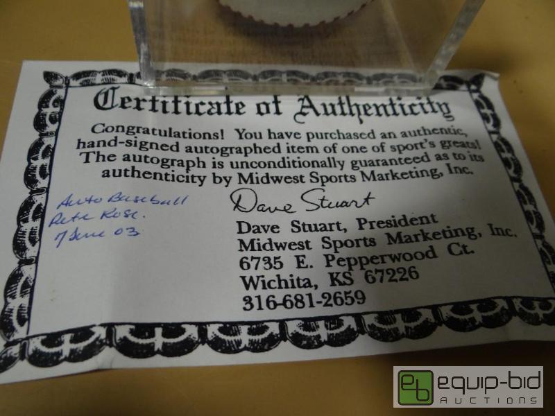 lot 685 image: Pete Rose autographed baseball in case with l...