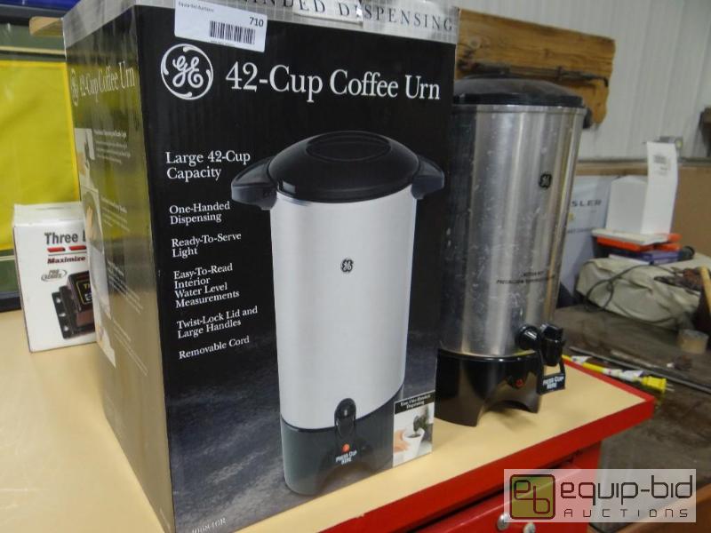 lot 710 image: GE 42 cup coffee maker with box....